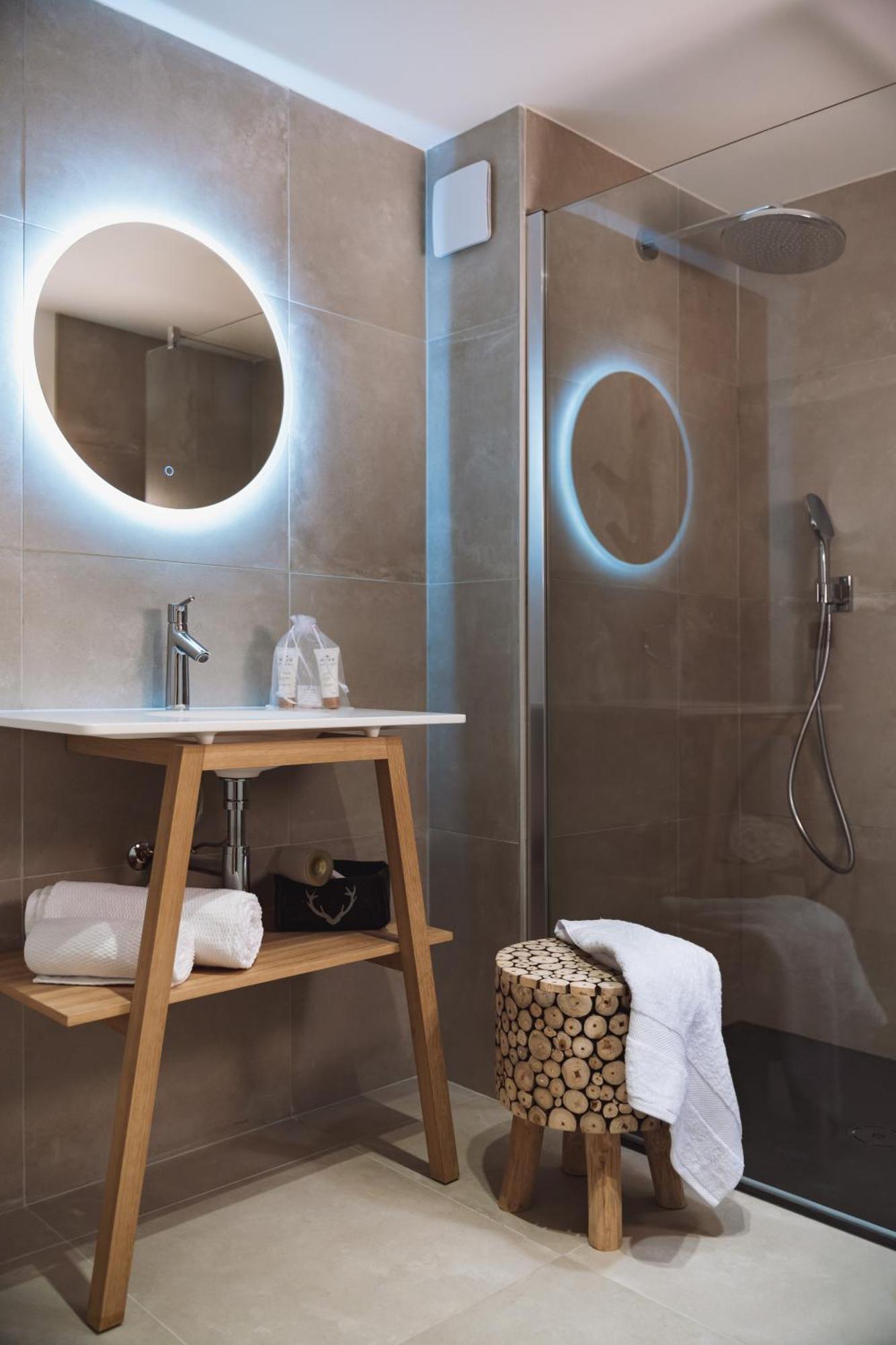 Grand Hotel L'Ermitage Font-Romeu-Odeillo-Via Zewnętrze zdjęcie