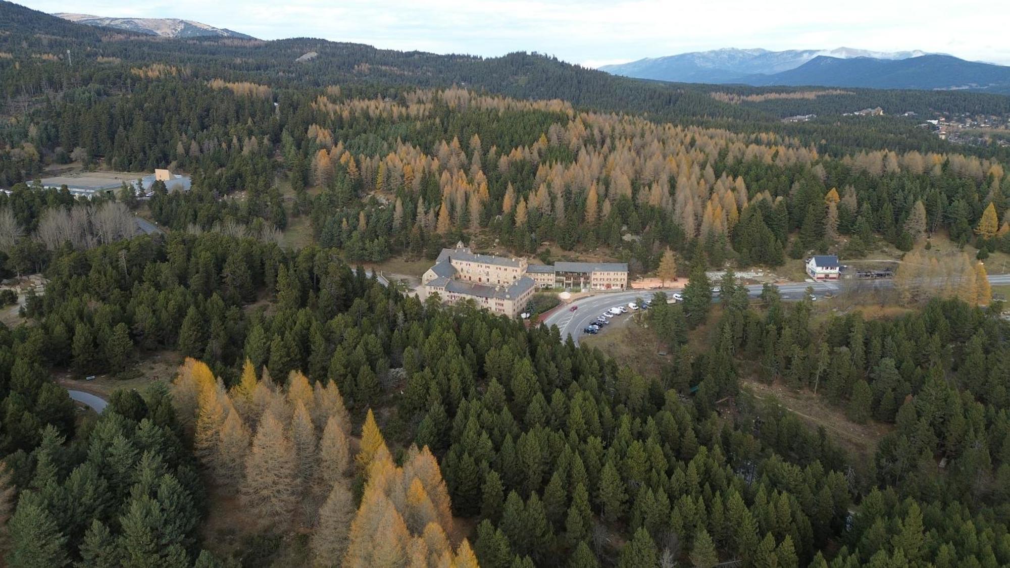 Grand Hotel L'Ermitage Font-Romeu-Odeillo-Via Zewnętrze zdjęcie